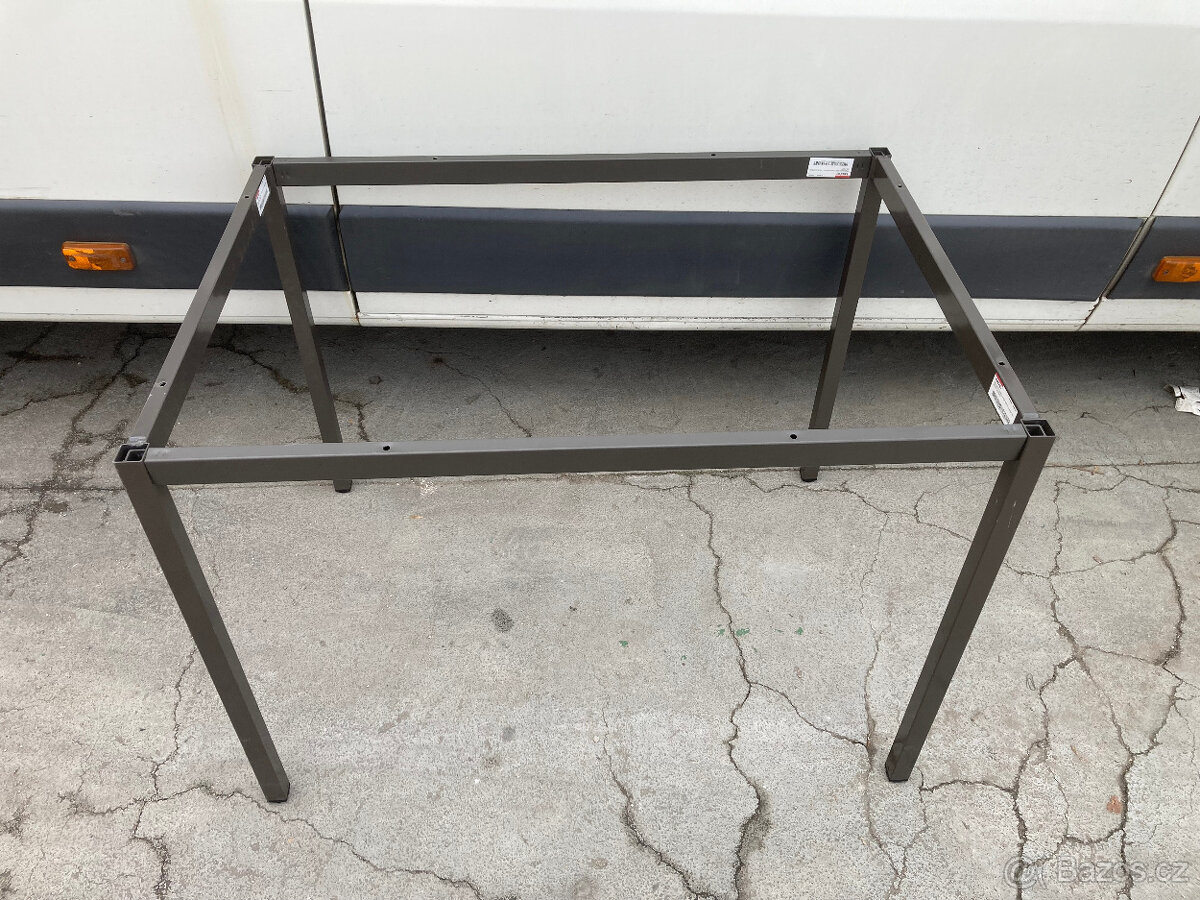 Pracovní stůl, lehký ponk, kovový rám stolu za 500 kč