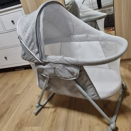 Skladaci cestovní postýlka kolebka