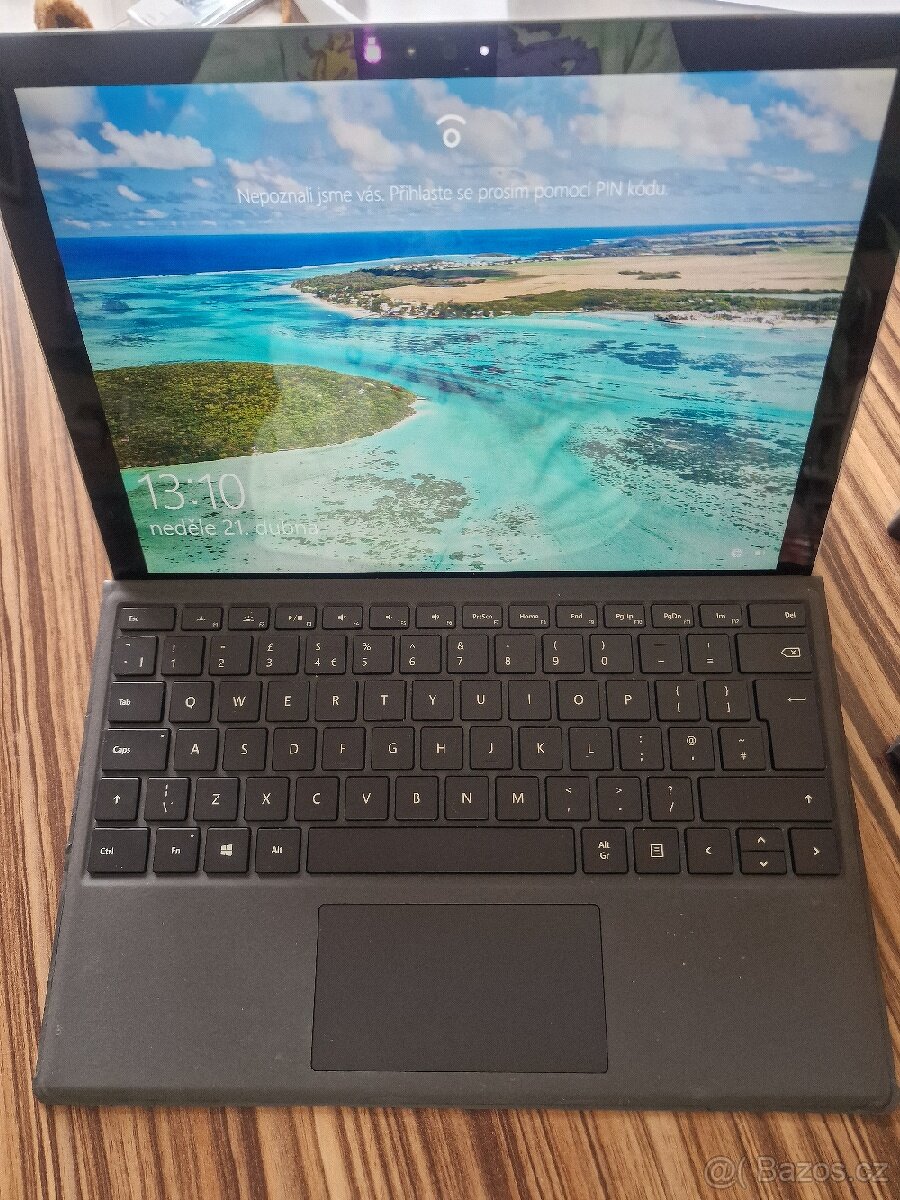 prodám Microsoft Surface 3 typ 1724