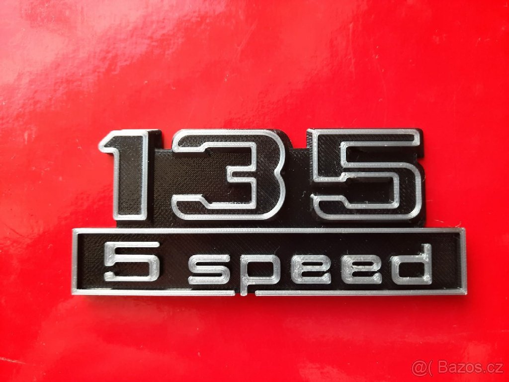 Znak na Škodu Rapid "135 5 speed"