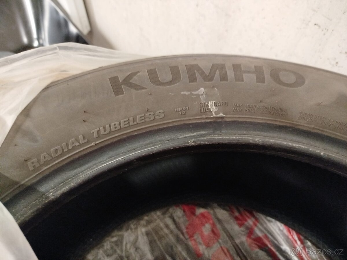 235/55 R18 Kumho Crugen