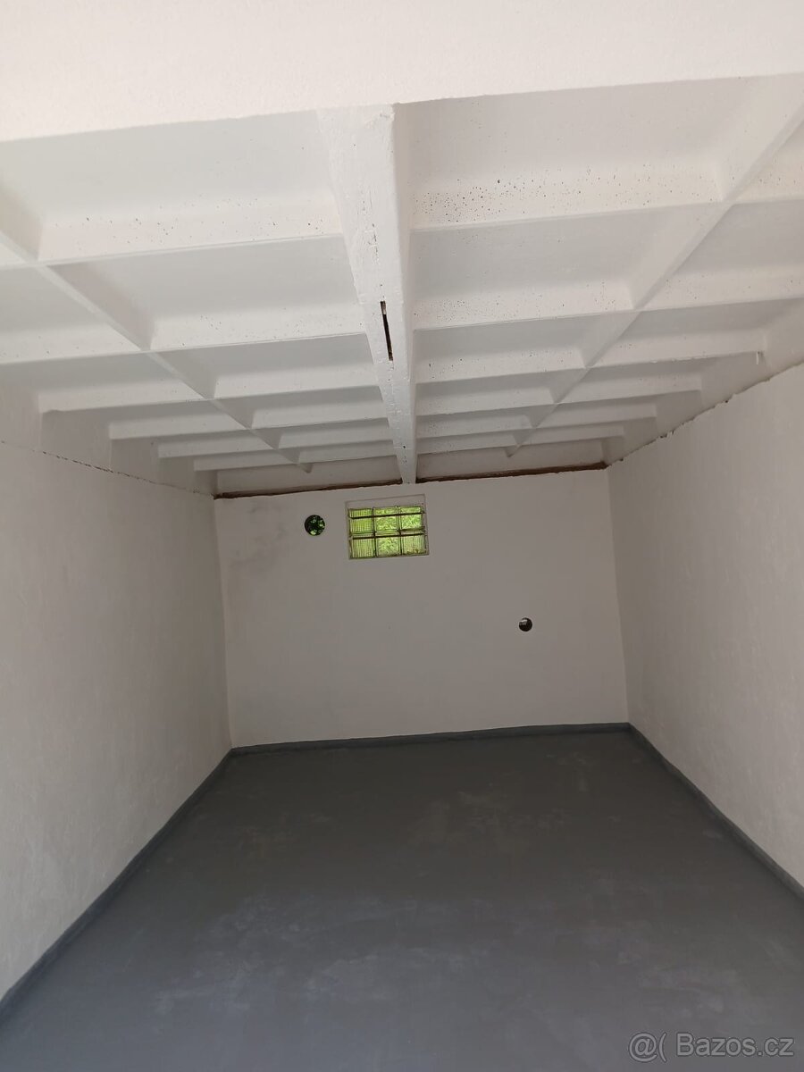 GARÁŽ PRAHA 4 ZÁBĚHLICE