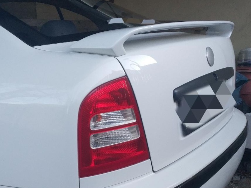 Zadní křídlo spoiler RS octavia 1