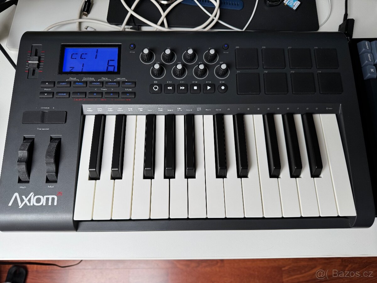 MIDI keyboard / kontrolér M-Audio Axiom 25