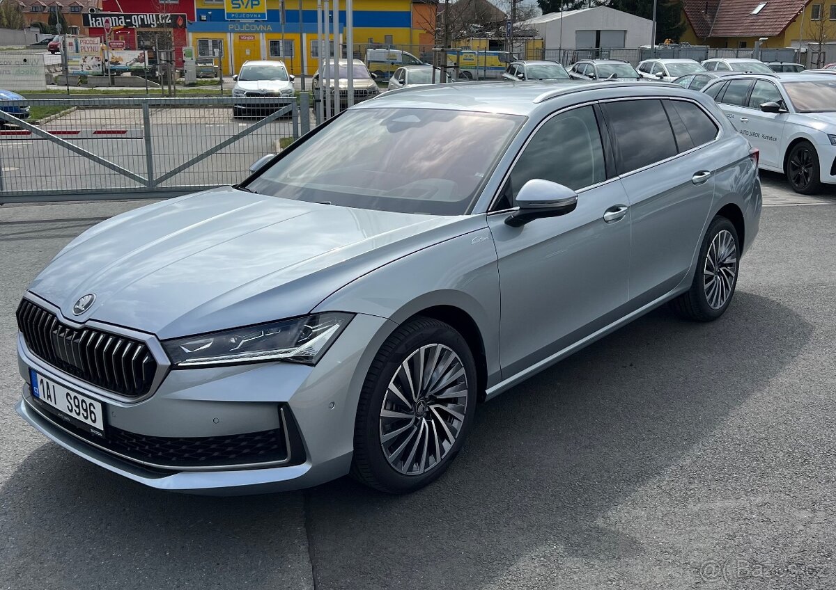 Na splátky Škoda Superb 2025 L&C