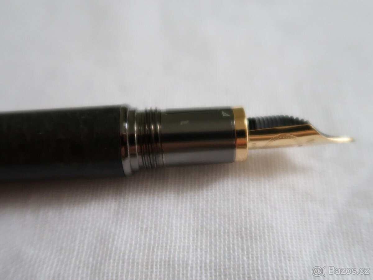 Patron umění Montblanc Pocta Hadrian Ltd. 4810 plnicí píst p