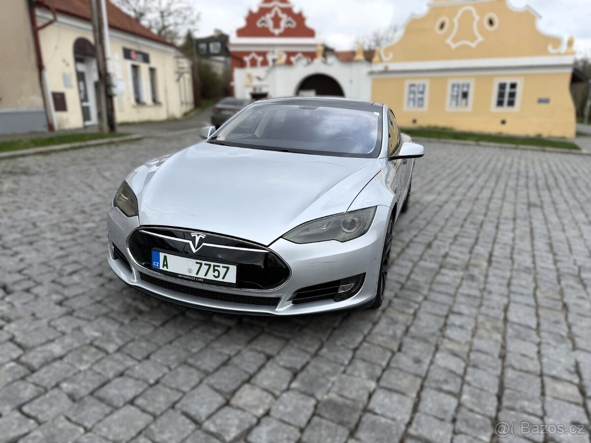 Tesla Model S, 85 Free Supercharge CCS SOH 89%