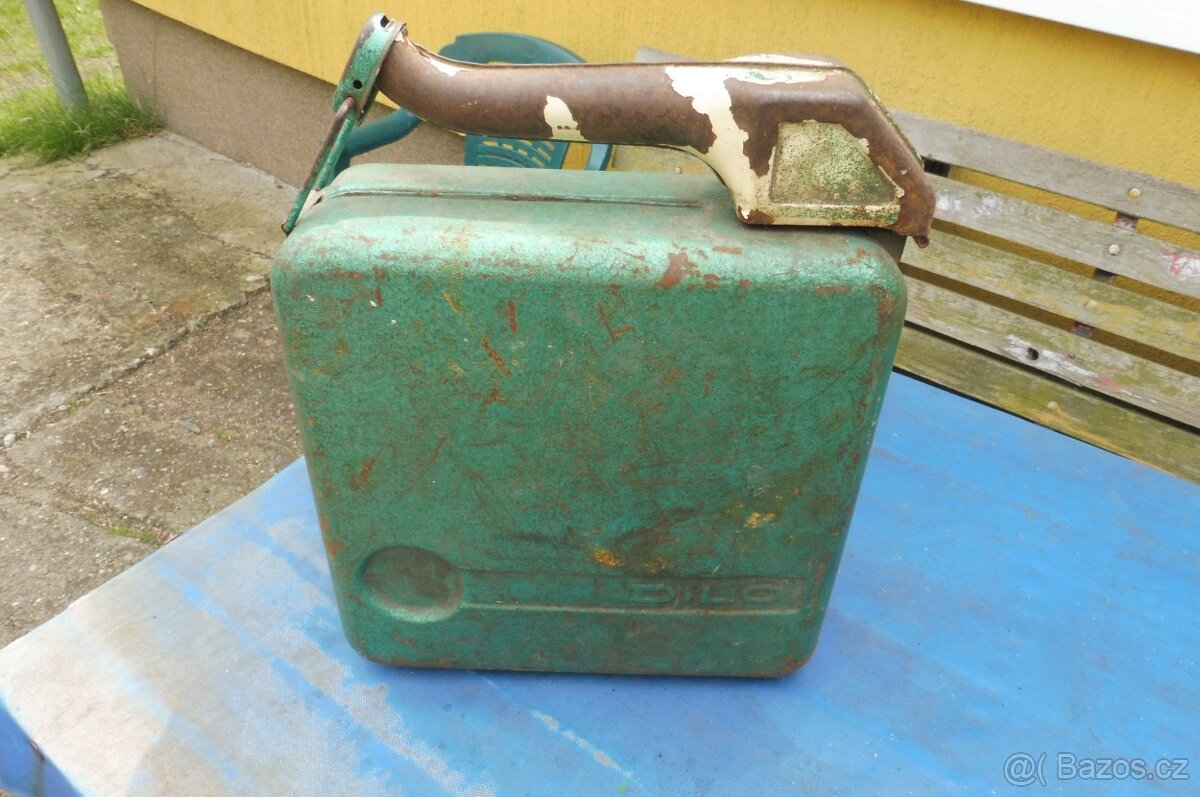 Plechový kanystr