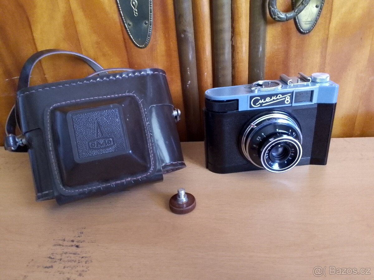 STARÝ ANALOGOVÝ FOTOAPARÁT SMENA 8