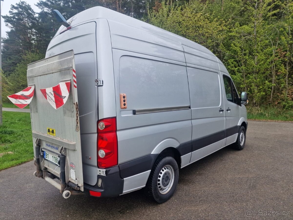 VW Crafter zvedací plošina  2.0 TDi 105  kw L2H3 2013