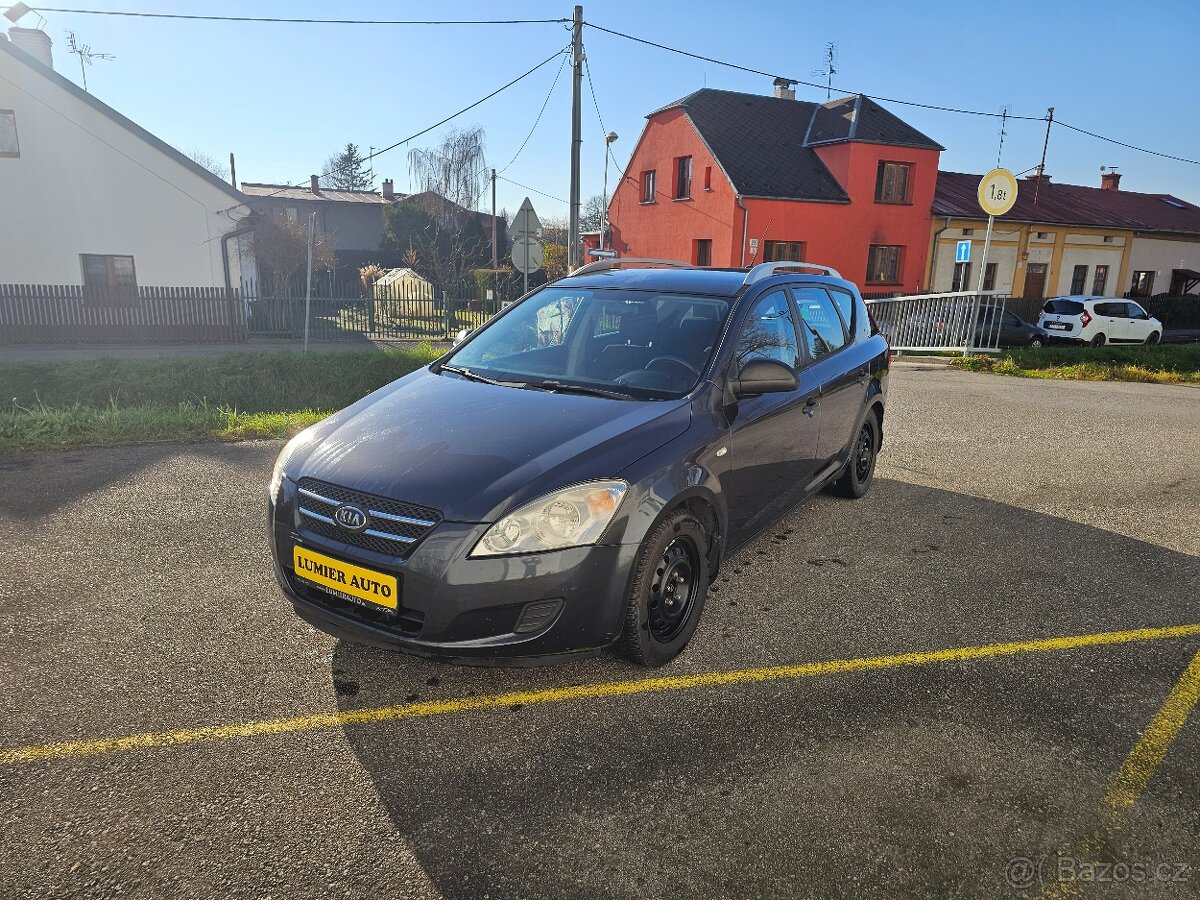 Kia Ceed 1.6CRDI 85KW, 2008, KOMBI