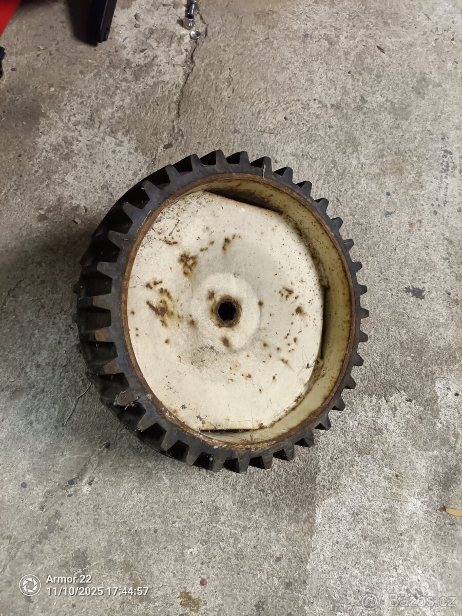 Kolo na převodovku t-19