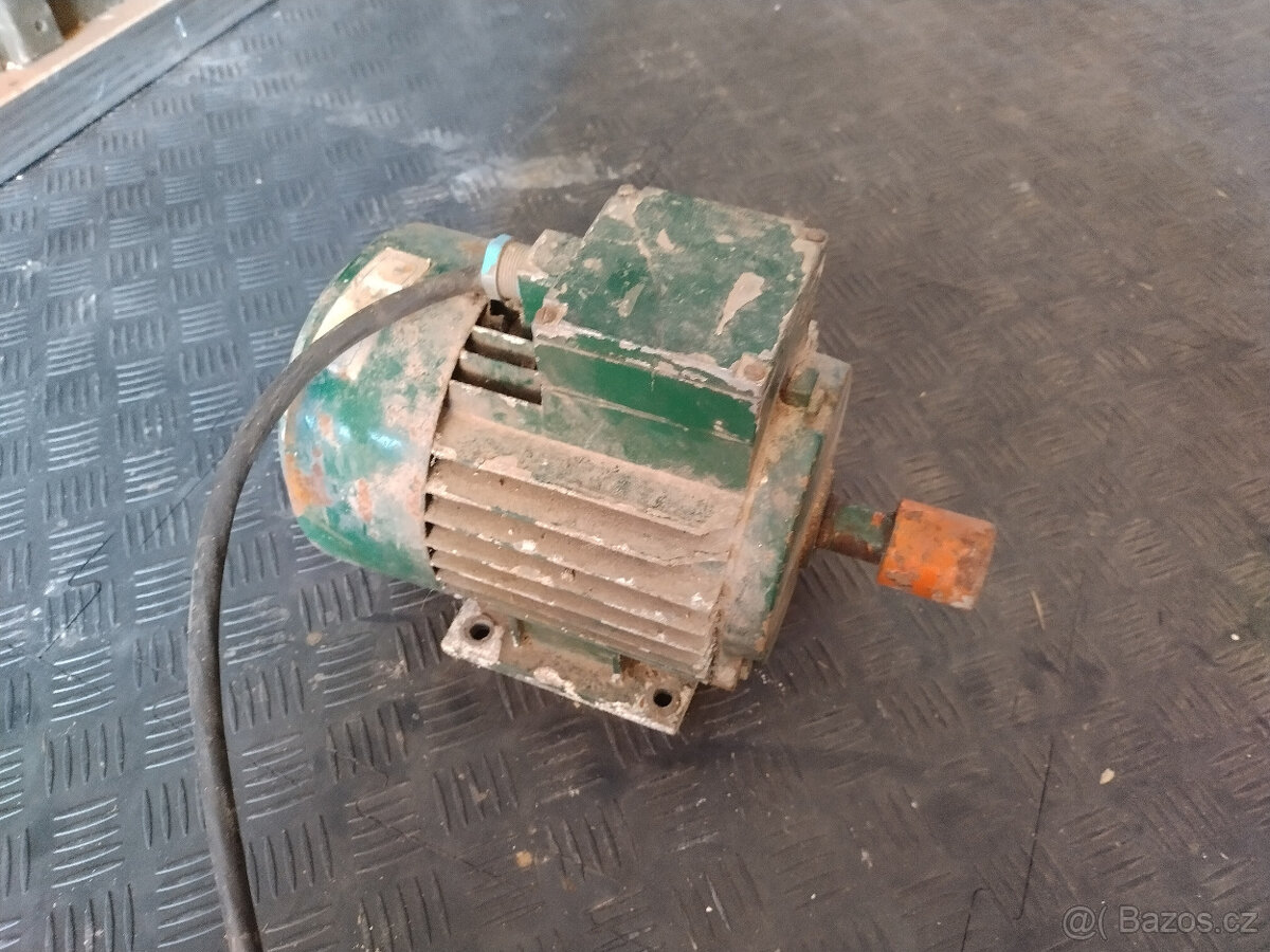 Elektromotor 3f, typ 4AP90S-2