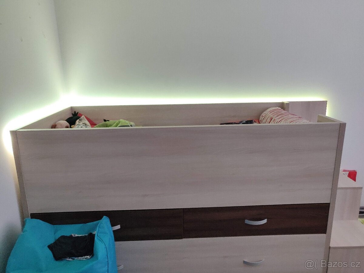 Zvýšená dětská postel