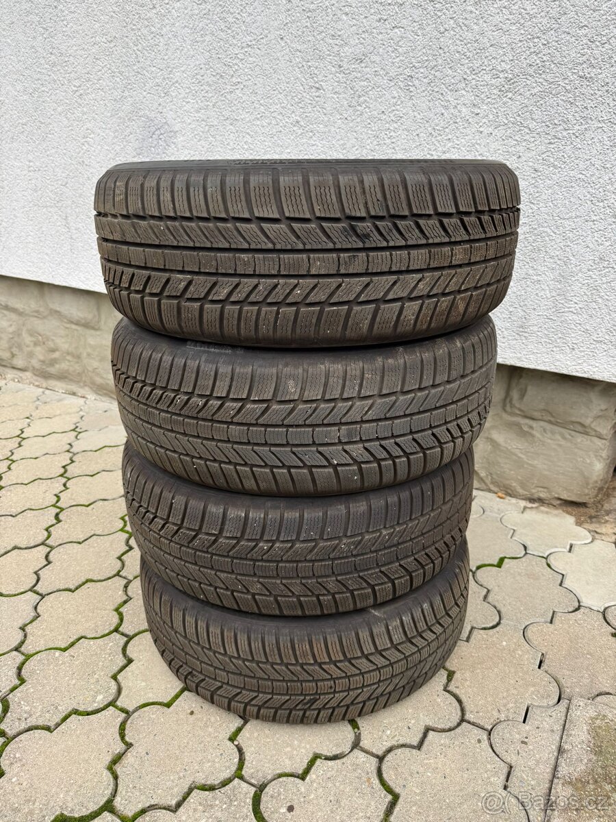Zimní pneu Continental 215/55/r17 TS870P