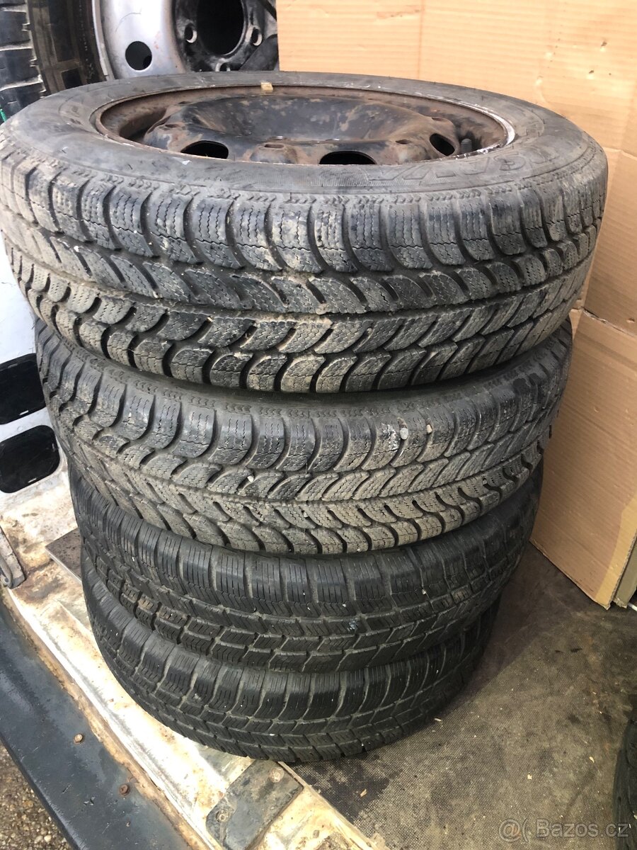 ZIMNÍ KOLA 165/70 R14 ŠKODA FABIA 5x100 VW SEAT