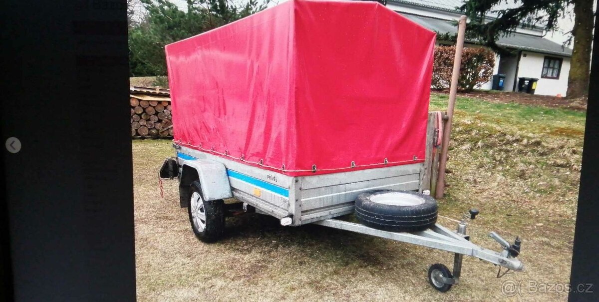 Přívěsný vozík