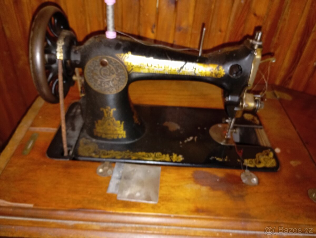 Šicí stroj Singer