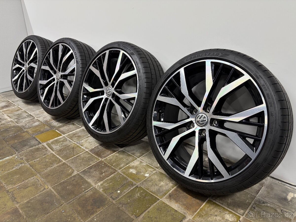 Golf GTI 225/35 R19 “Santiago” dot25