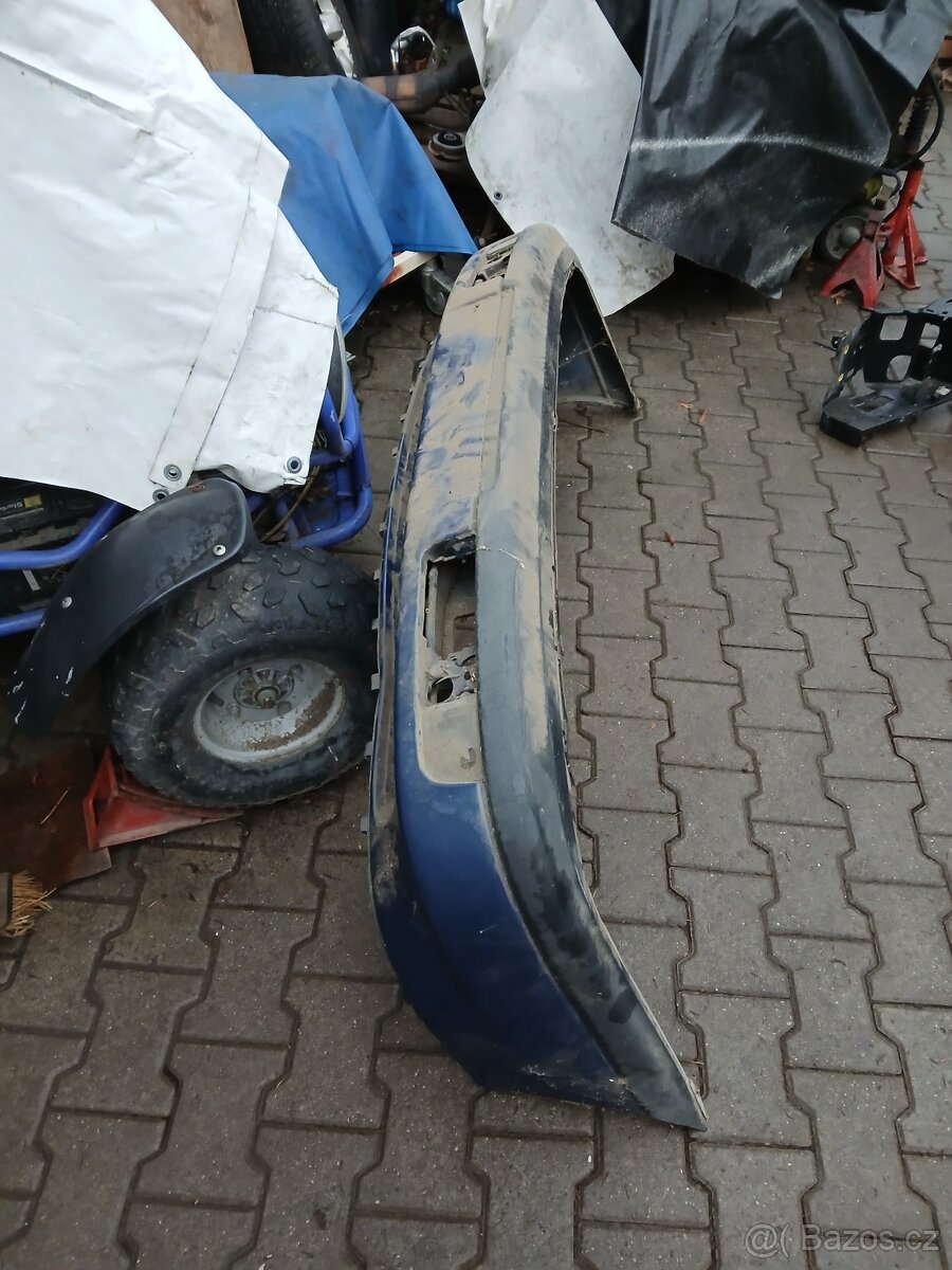 Vw passat b4 predni naraznik