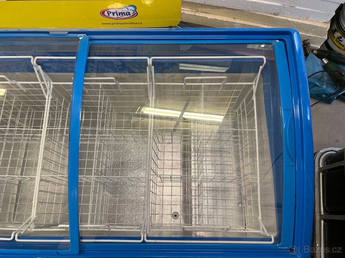 Prosklený pultový mrazák