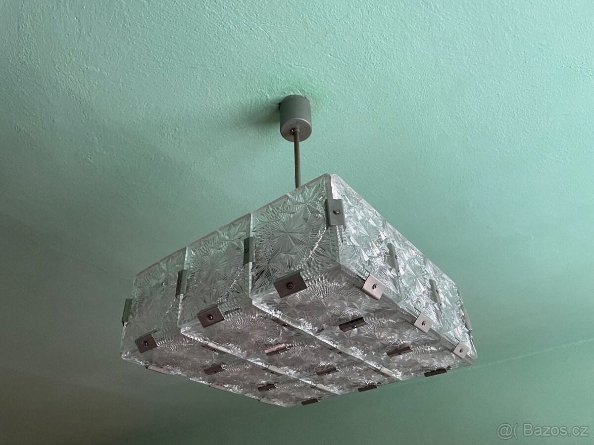 2 LUSTRY "KOSTKA" KAMENICKÝ ŠENOV