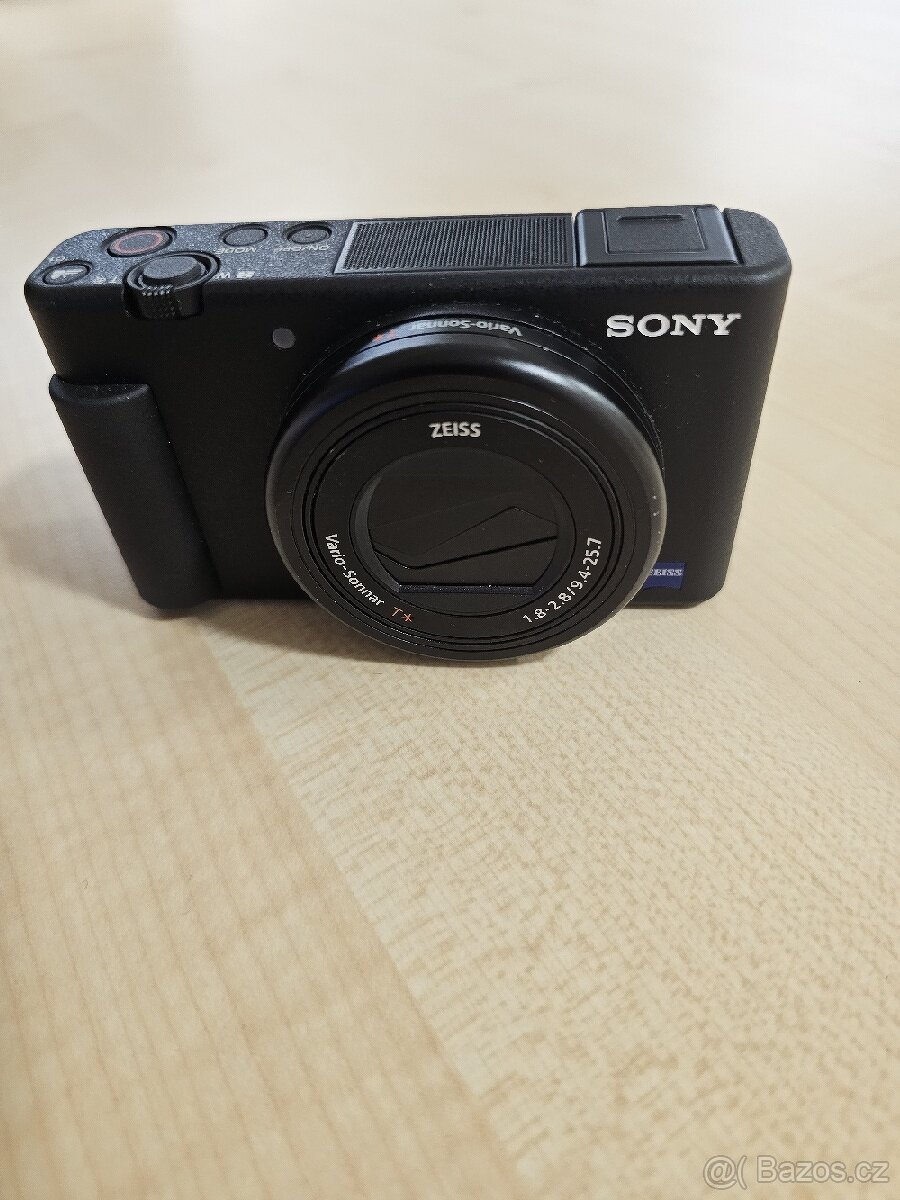 Prodám fotoaparát Sony ZV-1