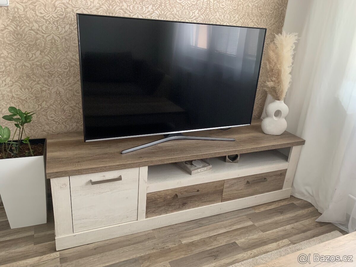 TV stolek a konferenční stolek