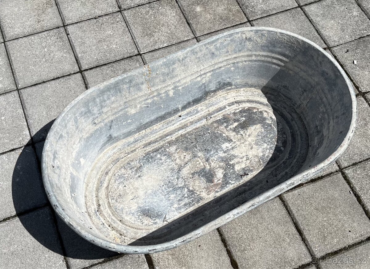 Plechová stavební vanička
