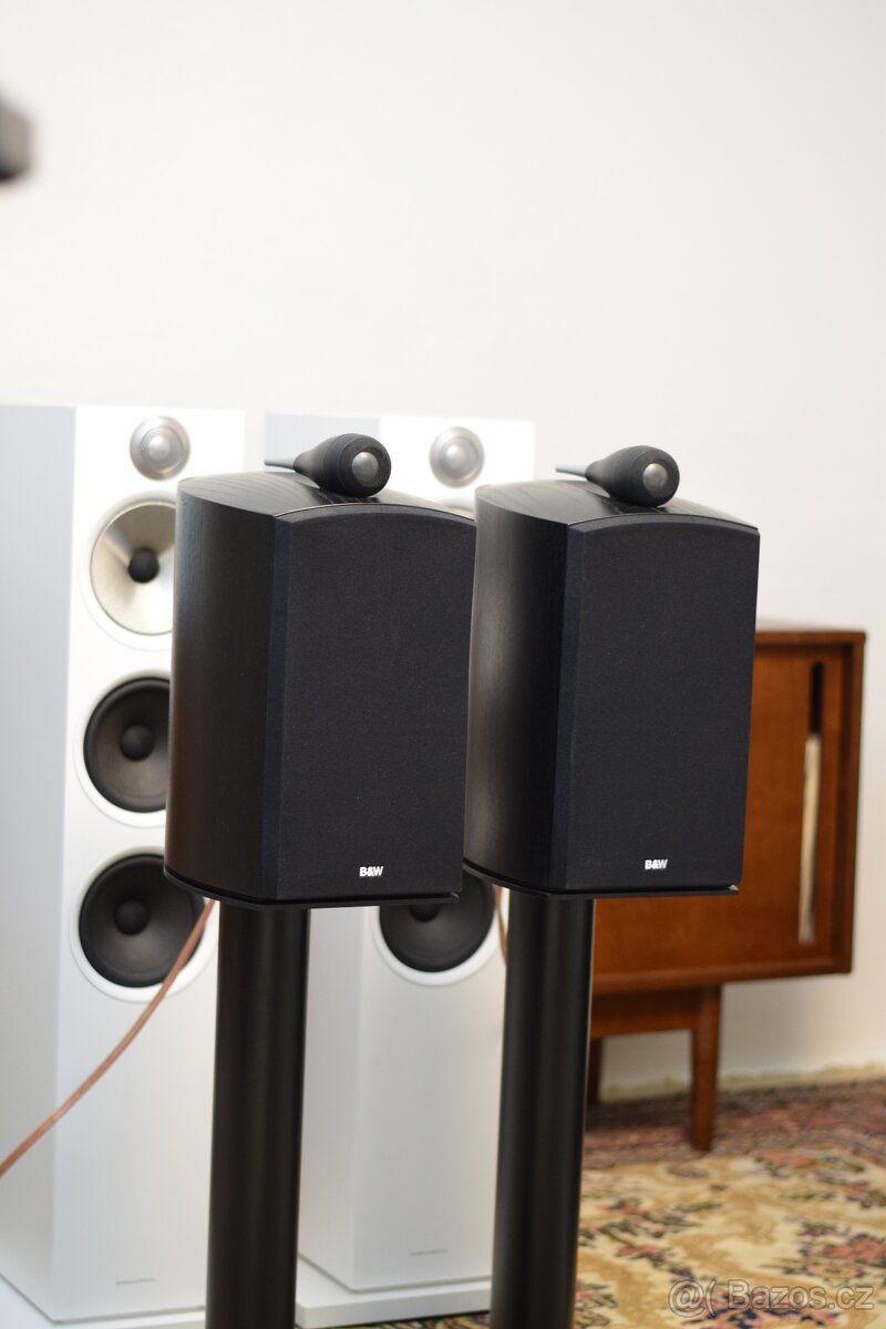 Reproduktory Bowers & Wilkins 805N černá