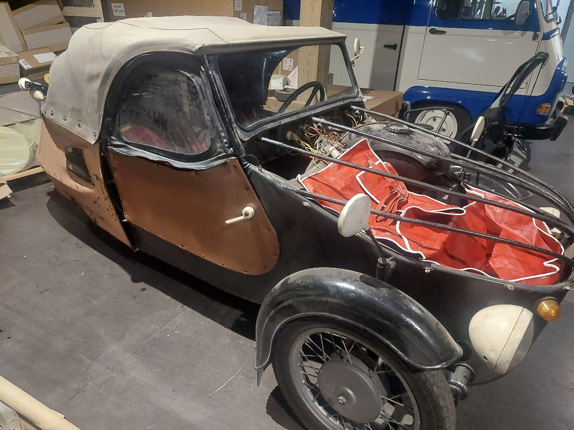 Velorex Oskar 16 - 250 (1958)
