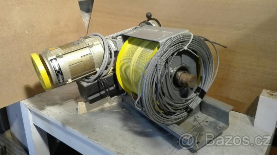 Motor s převodovkou