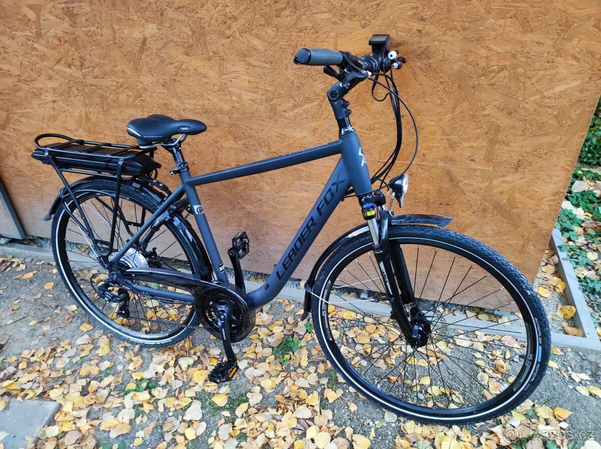 Trekingové elektrokolo pánské