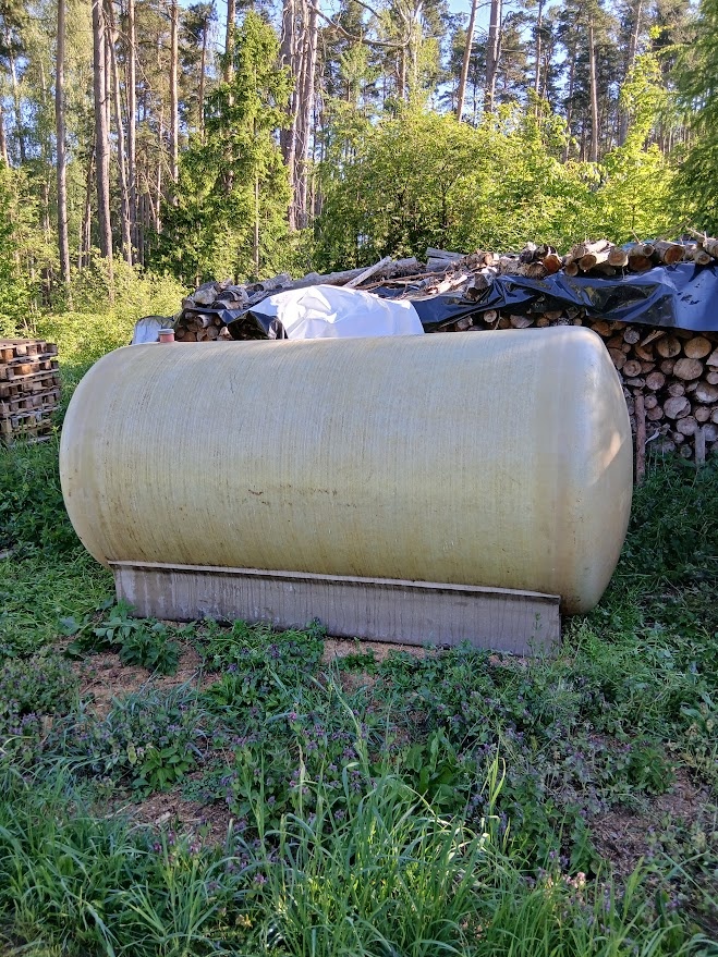 Prodám sklolam. tank, jímku, septik, fekál, nádrž