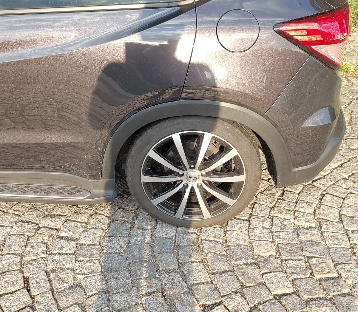 ALU + pneu 5x114,3 r 18