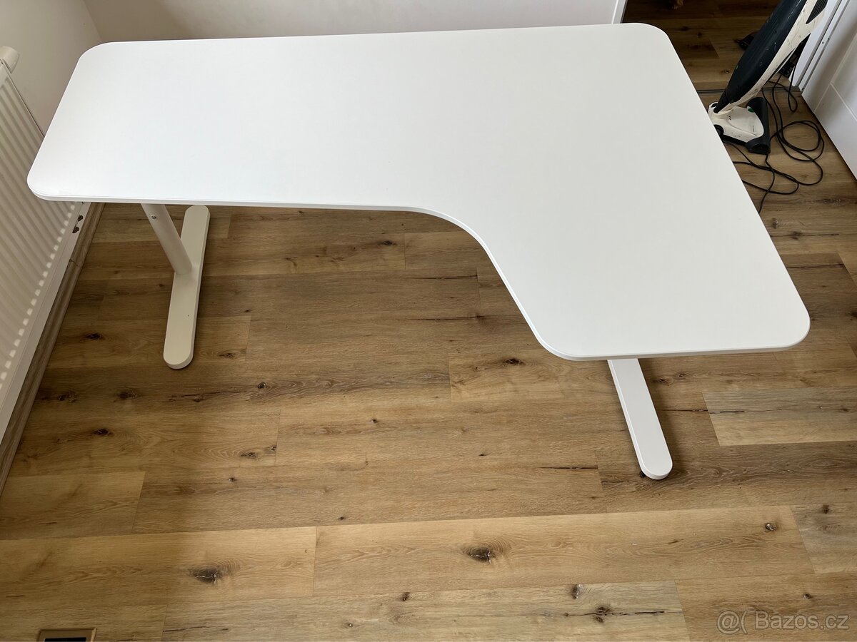 Kancelářský stůl IKEA BEKANT