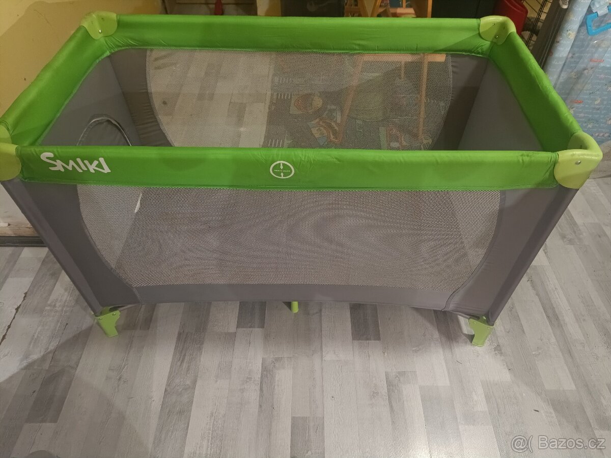 Cestovní postýlka