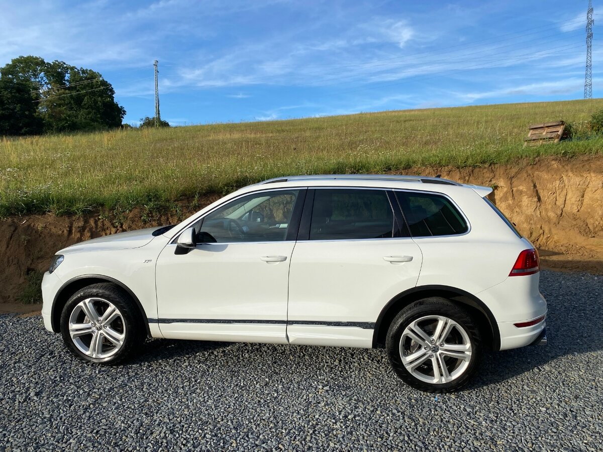 Touareg 3.0tdi R-Line 180kw Tažné 3.5T
