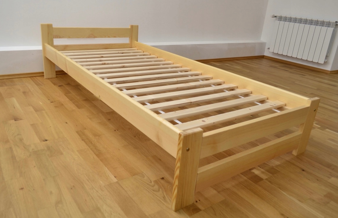 Nová postel 90x200 borovice masiv + rošt