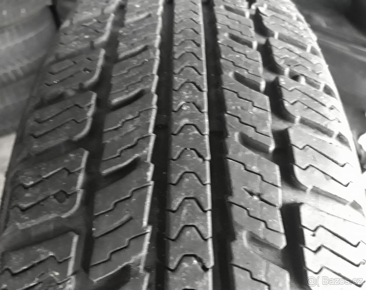 Sada pěkných zimních pneu 165/70 R14 BF Goodrich