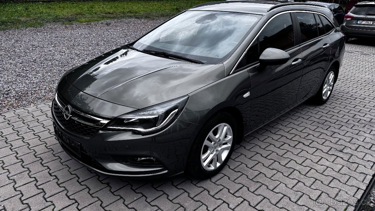 Opel Astra, 1.6 CDTI 136Hk spot. Top stav