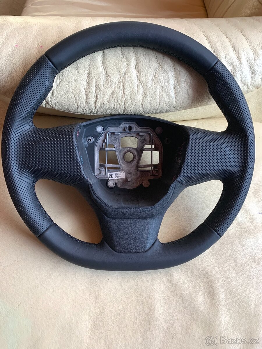 Volant Peugeot Citroen Toyota