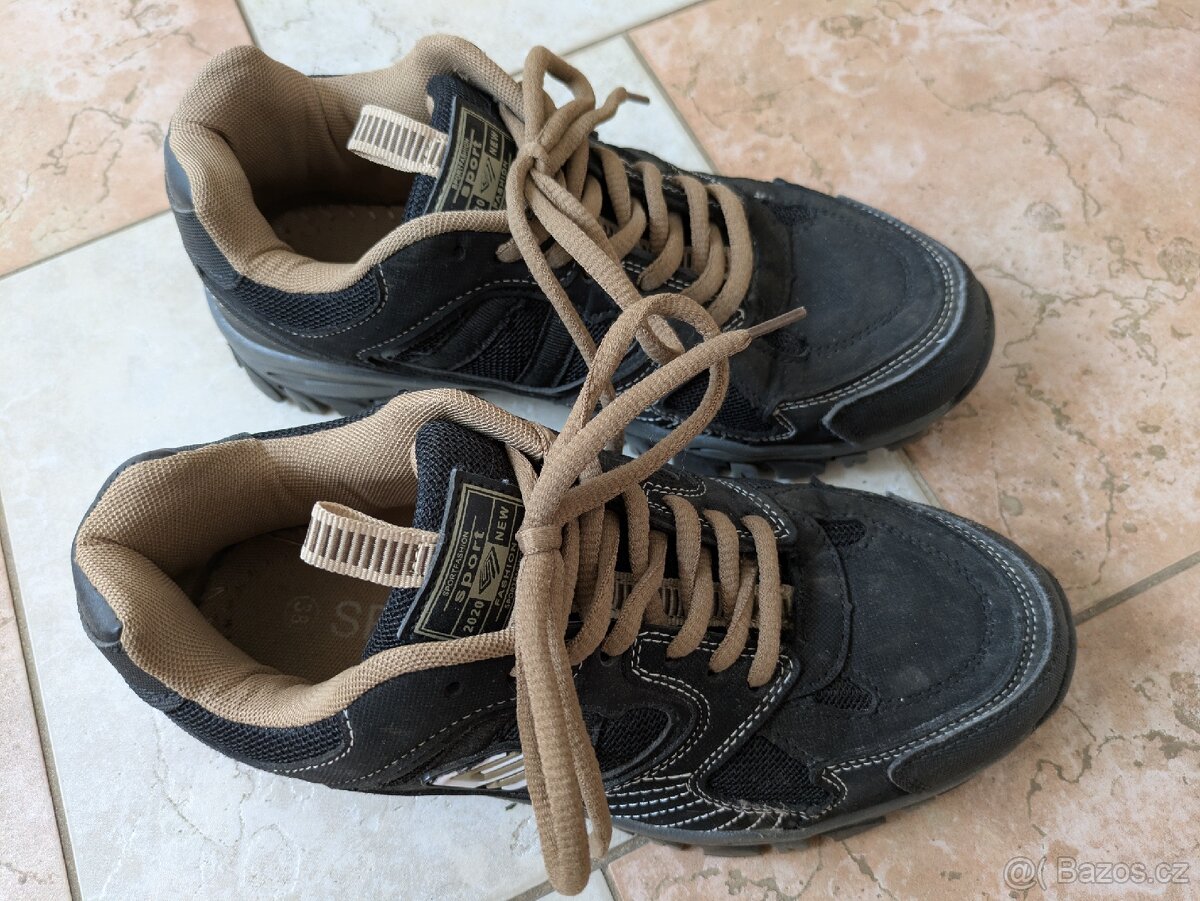 Dětské boty vel. 38