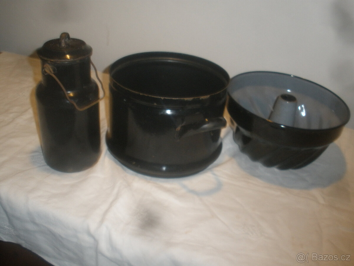 Staré smalt. nádobí