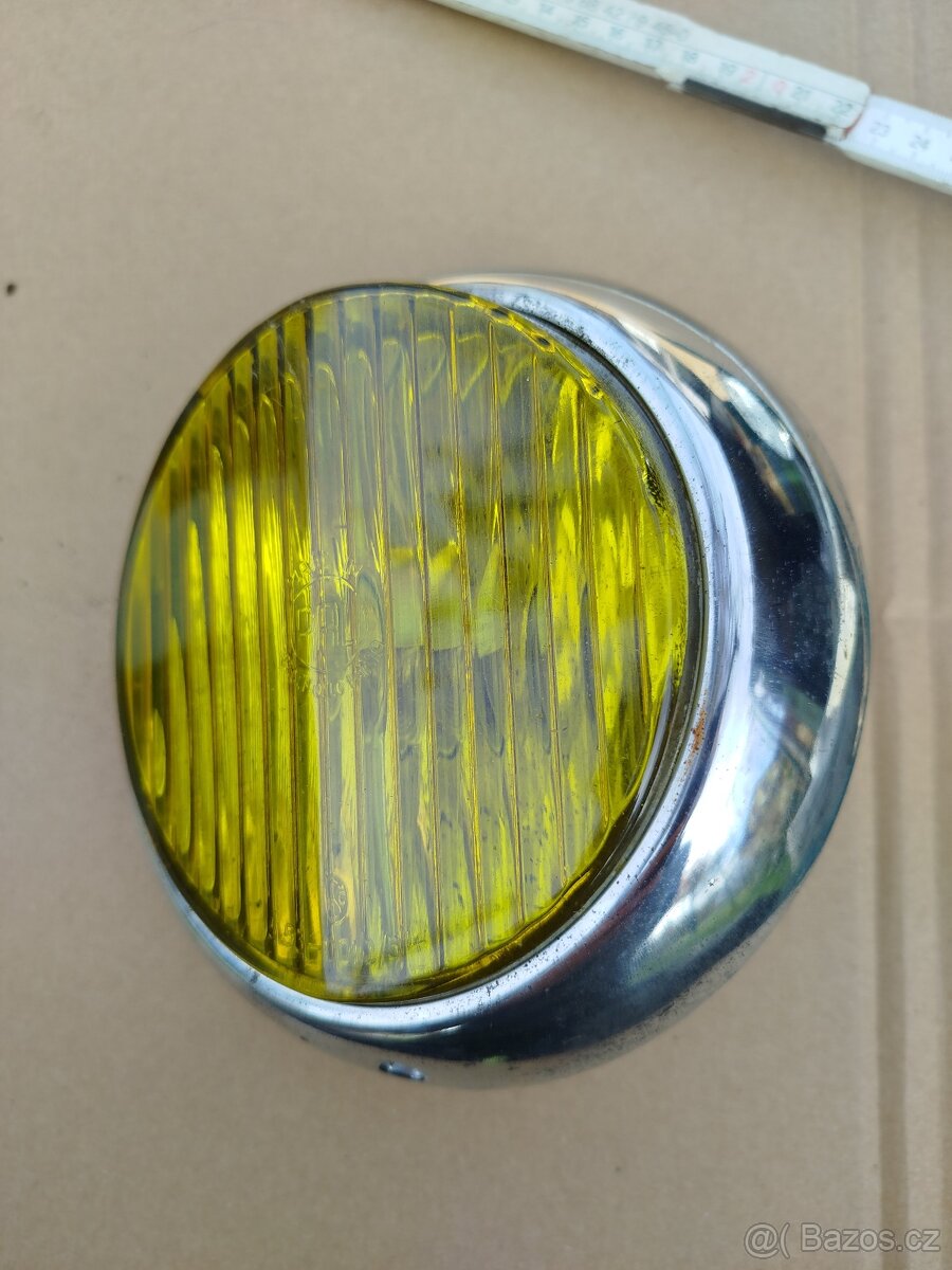 Přídavné světlo ČSSR asi škoda 706 Octavia Felicia Spartak