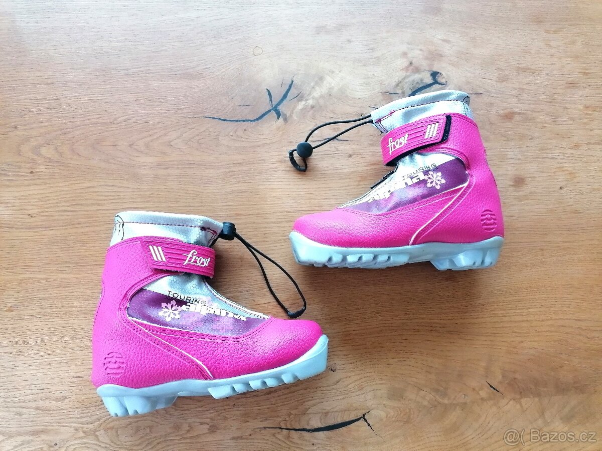 Dívčí boty na běžky vel. 30 Alpina jako nové