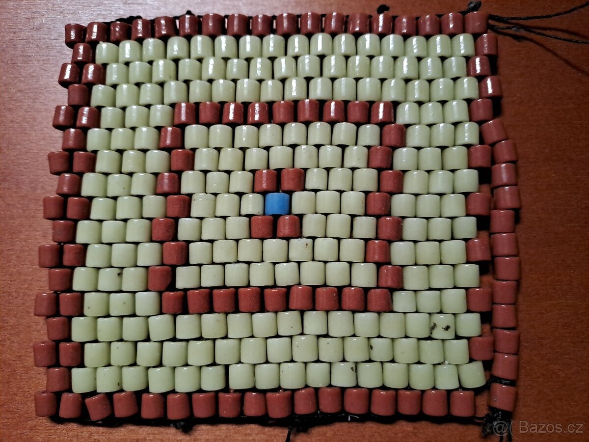 Retro dečka/podložka ze skleněných korálků