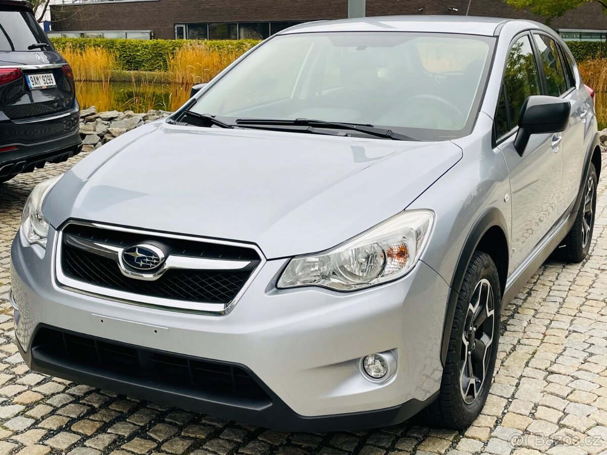 Subaru XV 2.0i 4x4 110KW AUTOMAT SENZORY VÝHŘEV SERVISKA