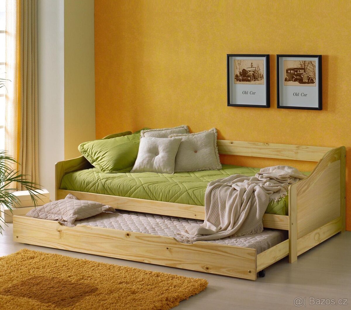 Postel z masivního dřeva s přistýlkou a matrací