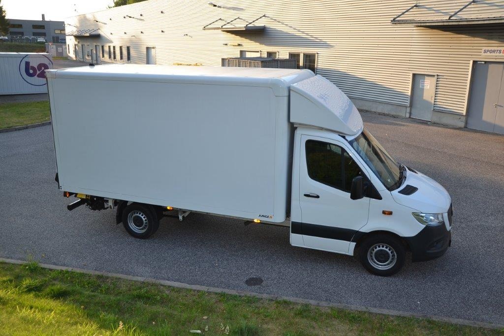 Mercedes-Benz Sprinter 317 hydr. čelo velká výbava